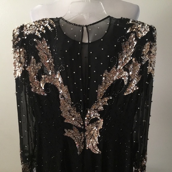 HOST PICK- NITE LINE GOLD/BLACK SEXY SEQUIN DRESS/ IT HAS SHOULDER PADS-SIZE 6 - Picture 2 of 12